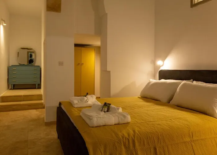 Collection - St. Domenic Duplex Apartment Valletta